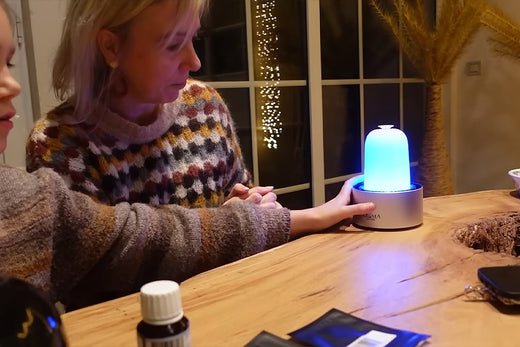 De Nagelkerkjes testen de geurmachine Mood: Dit is hun review - AromaDiffusing